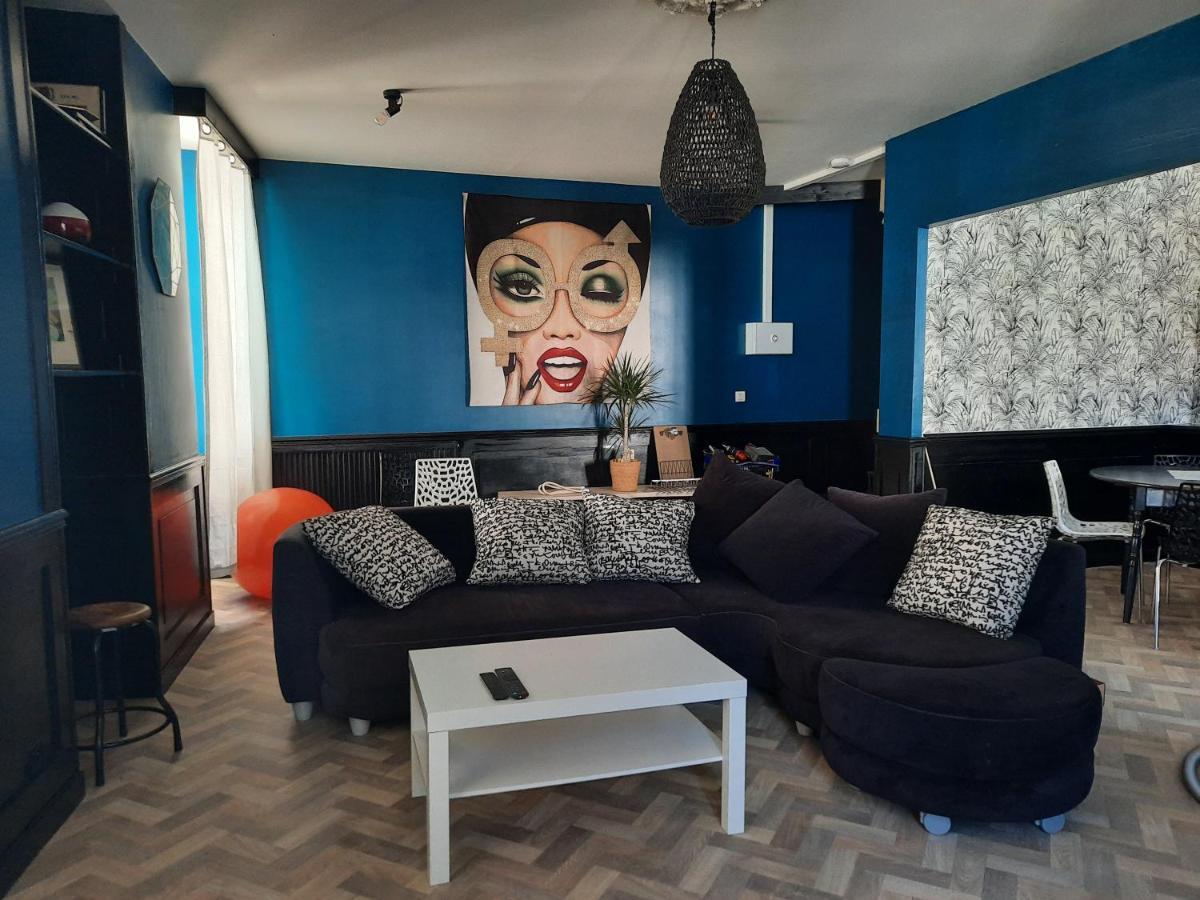 Duplex Place Du Marche Saint-Jean-dʼAngély Exterior foto